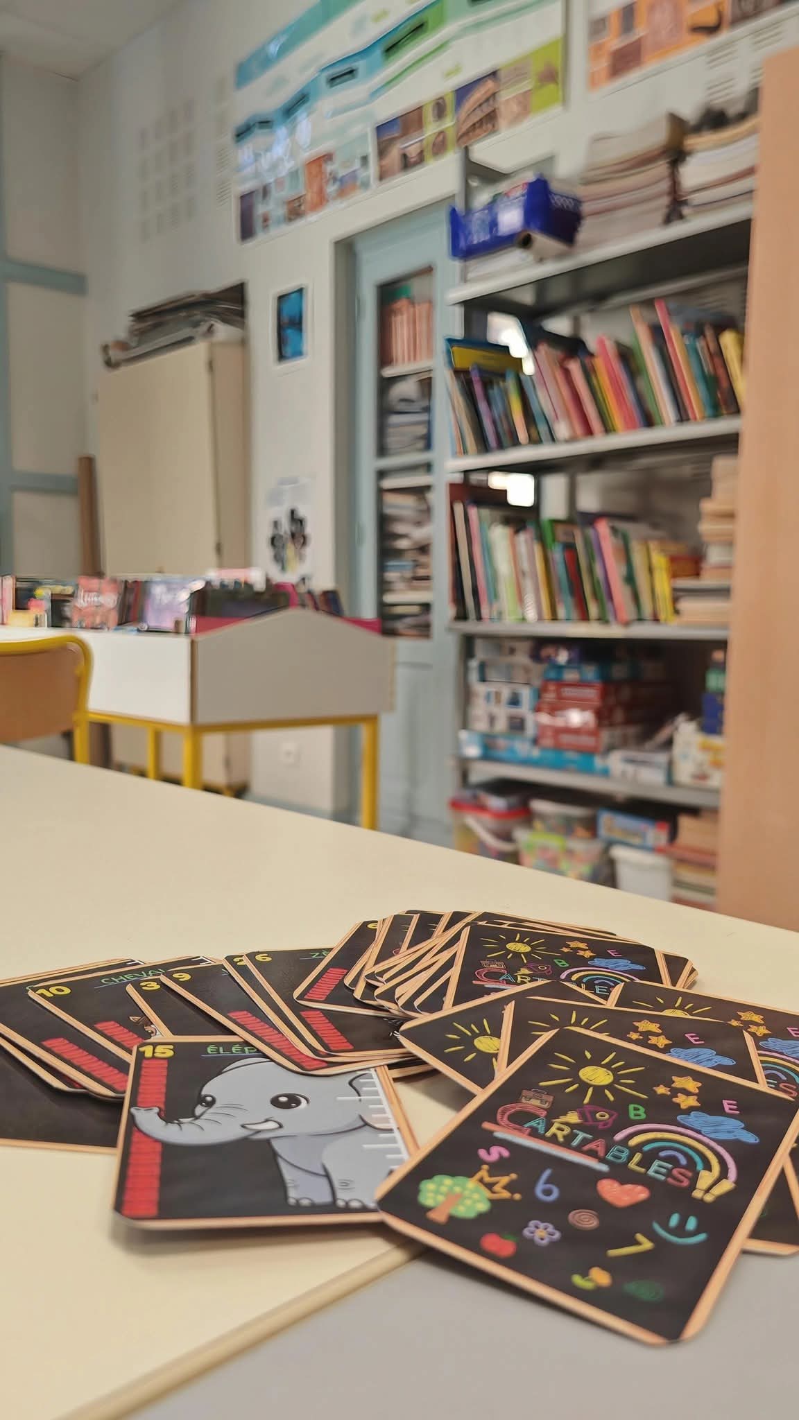 Cartables ! Edition Standard - Jeu de cartes pédagogique et Familial - 2 à 6 joueurs - 4 ans et +