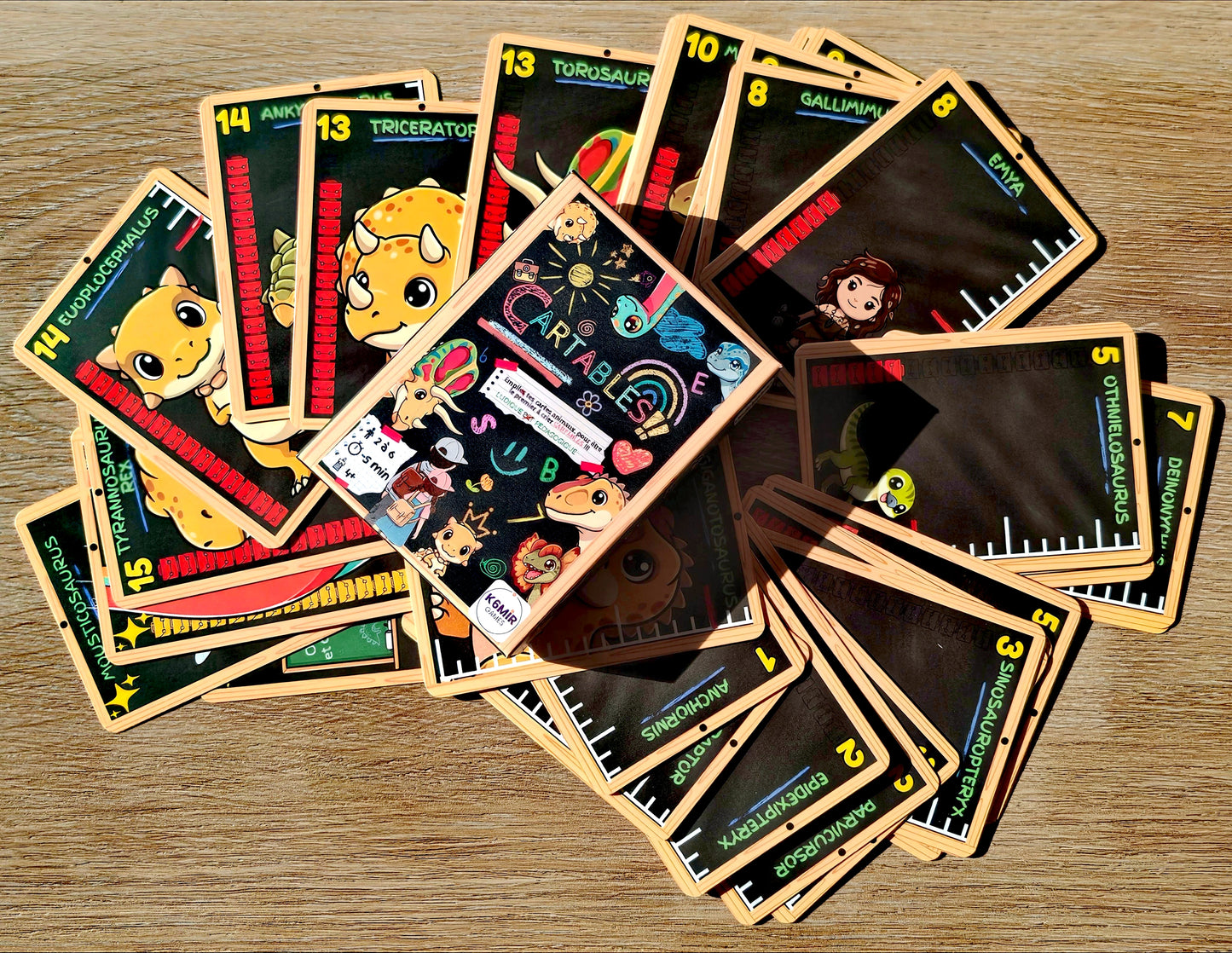 Cartables ! Edition Dino - Jeu de cartes pédagogique et Familial - 2 à 6 joueurs - 4 ans et +